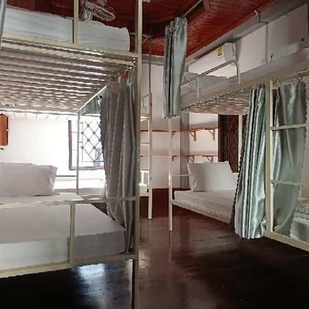 City Backpackers & Travel Luang Prabang Exterior photo